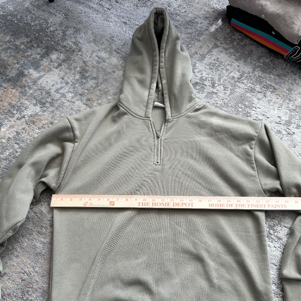 men's xl sage green hoodie quarter zip